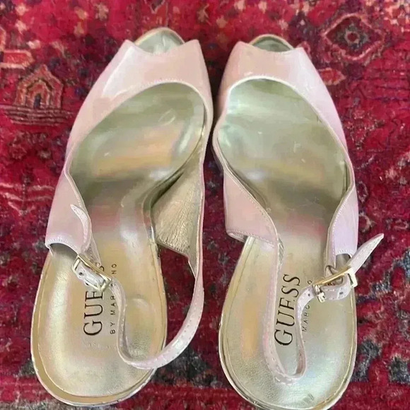 Guess women’s size 9 summer sandals. Gently worn. - Picture 5 of 8